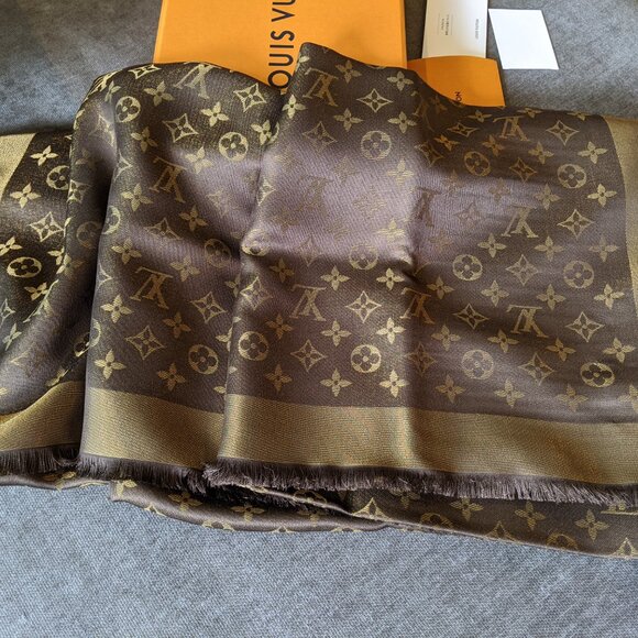Louis Vuitton Monogram bronze shawl - Brand new with tag on - Picture 5 of 8